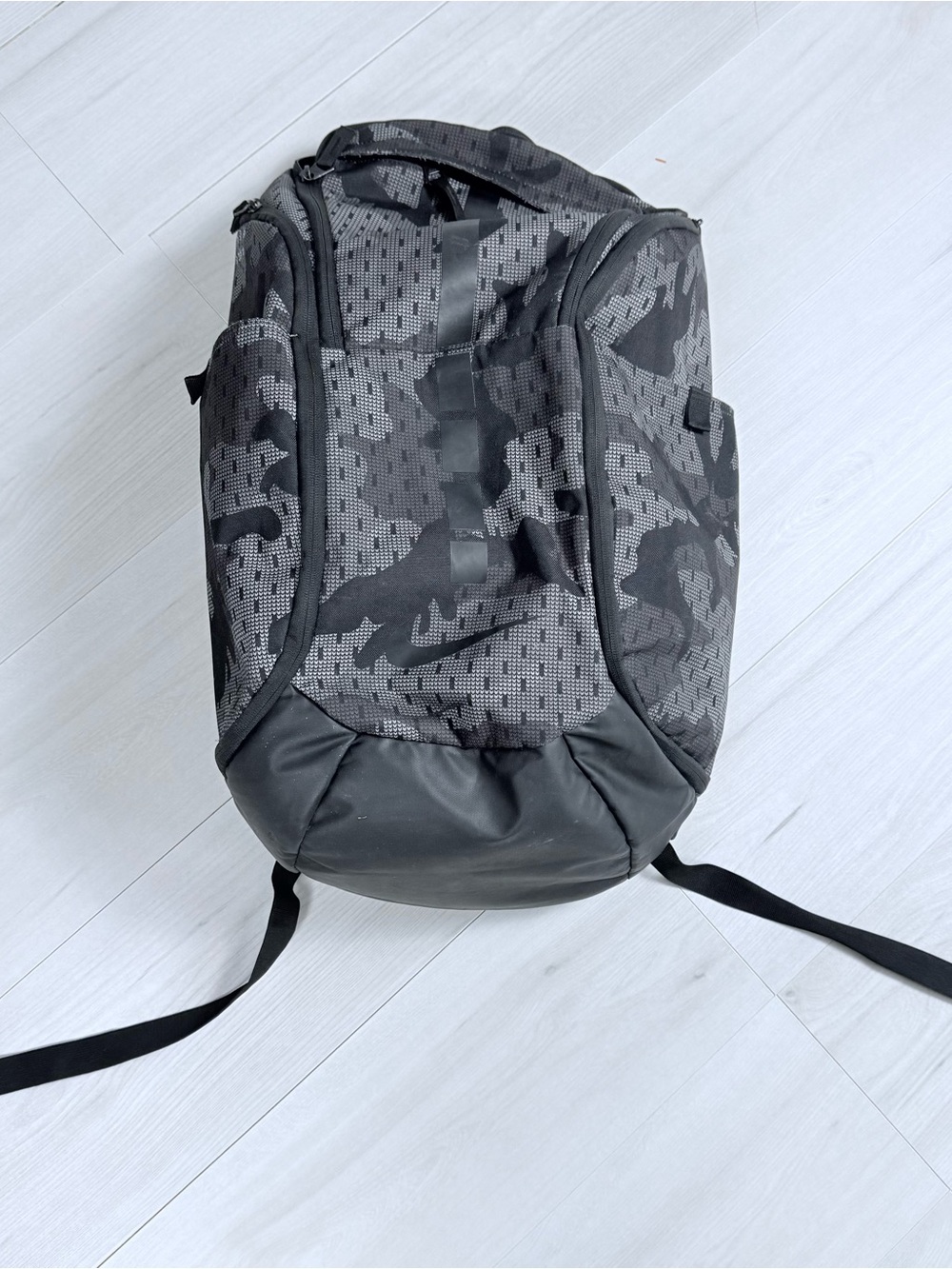 Nike Elite Men's Black & Gray Camo Basketball Backpack